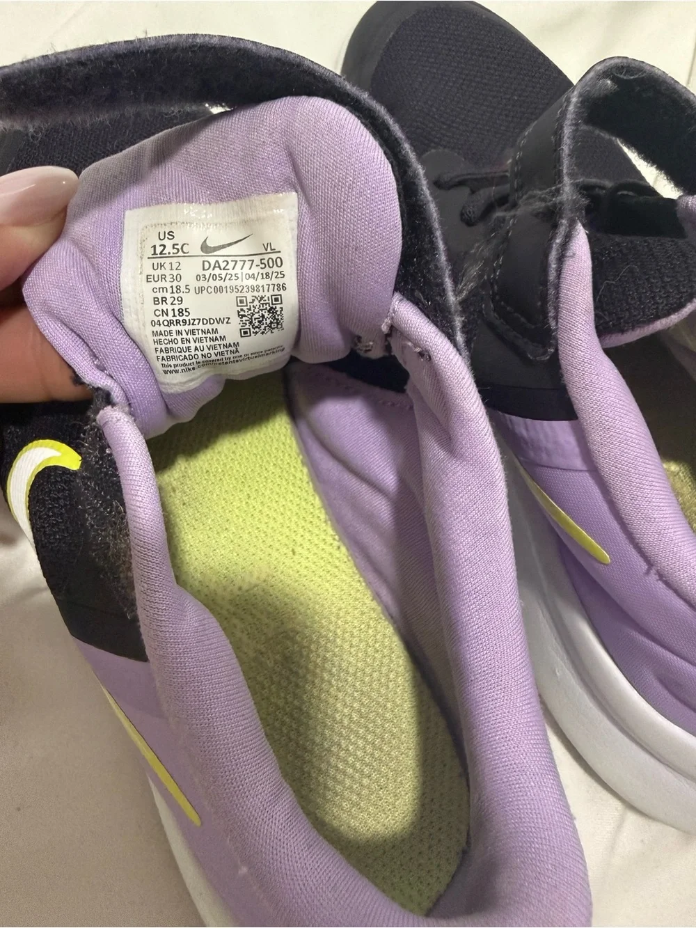 Nike Kids Black & Lilac Sneakers with Yellow Swoosh